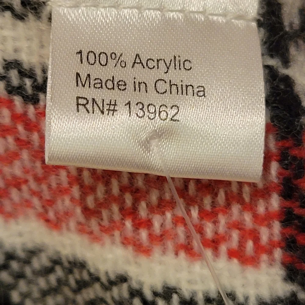 NWT Kirkland Plaid scarf